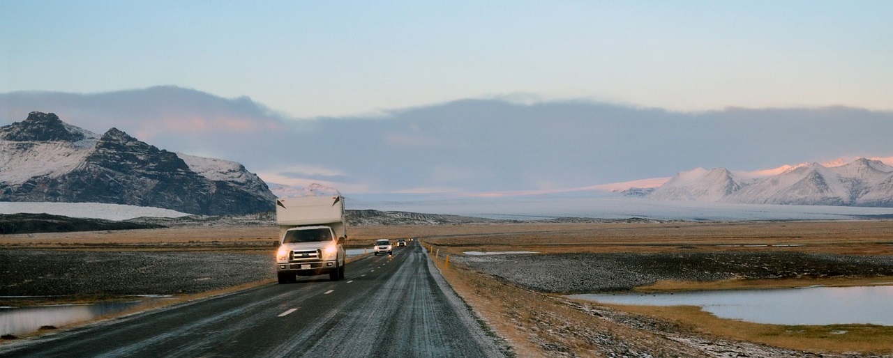 Can-you-live-in-your-RV-or-Travel-Trailer-During-the-Winter.jpg