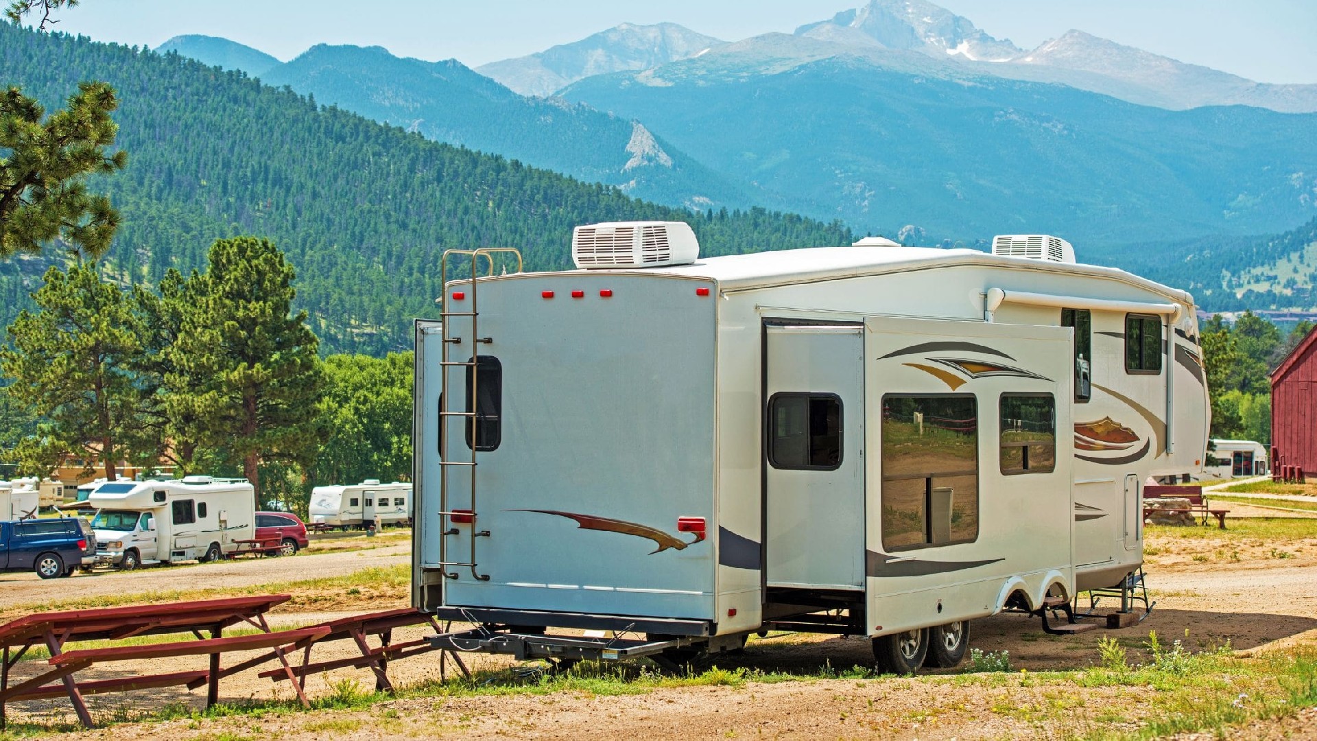Travel Trailer Weights: Average Weight by Trailer Type