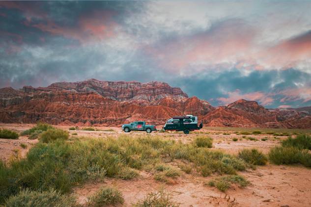 THE BLACK SERIES OFF ROAD RV: MAXIMIZE YOUR OUTDOOR TRAVEL EXPERIENCE WITH SUPREME INDEPENDENCE AND LUXURY