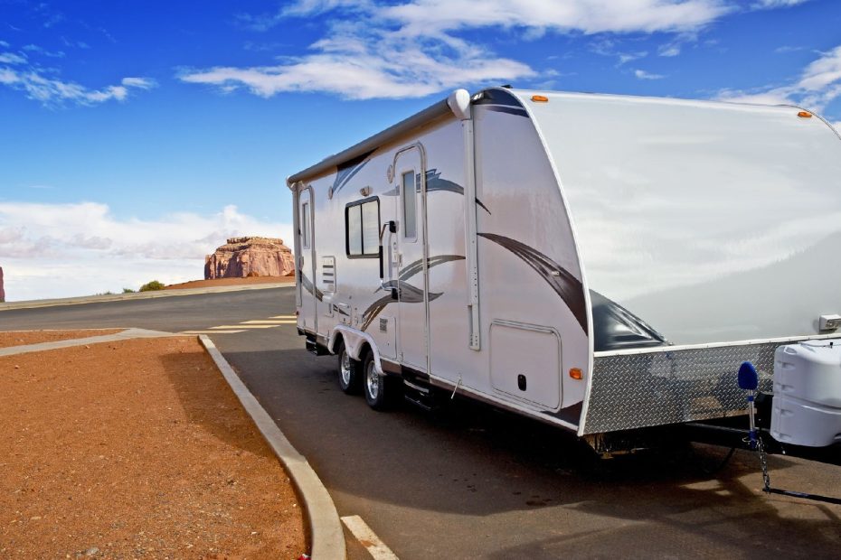 TRAVEL TRAILER HISTORY: A BRIEF TIMELINE OF THE MOST FAMOUS RV TYPE